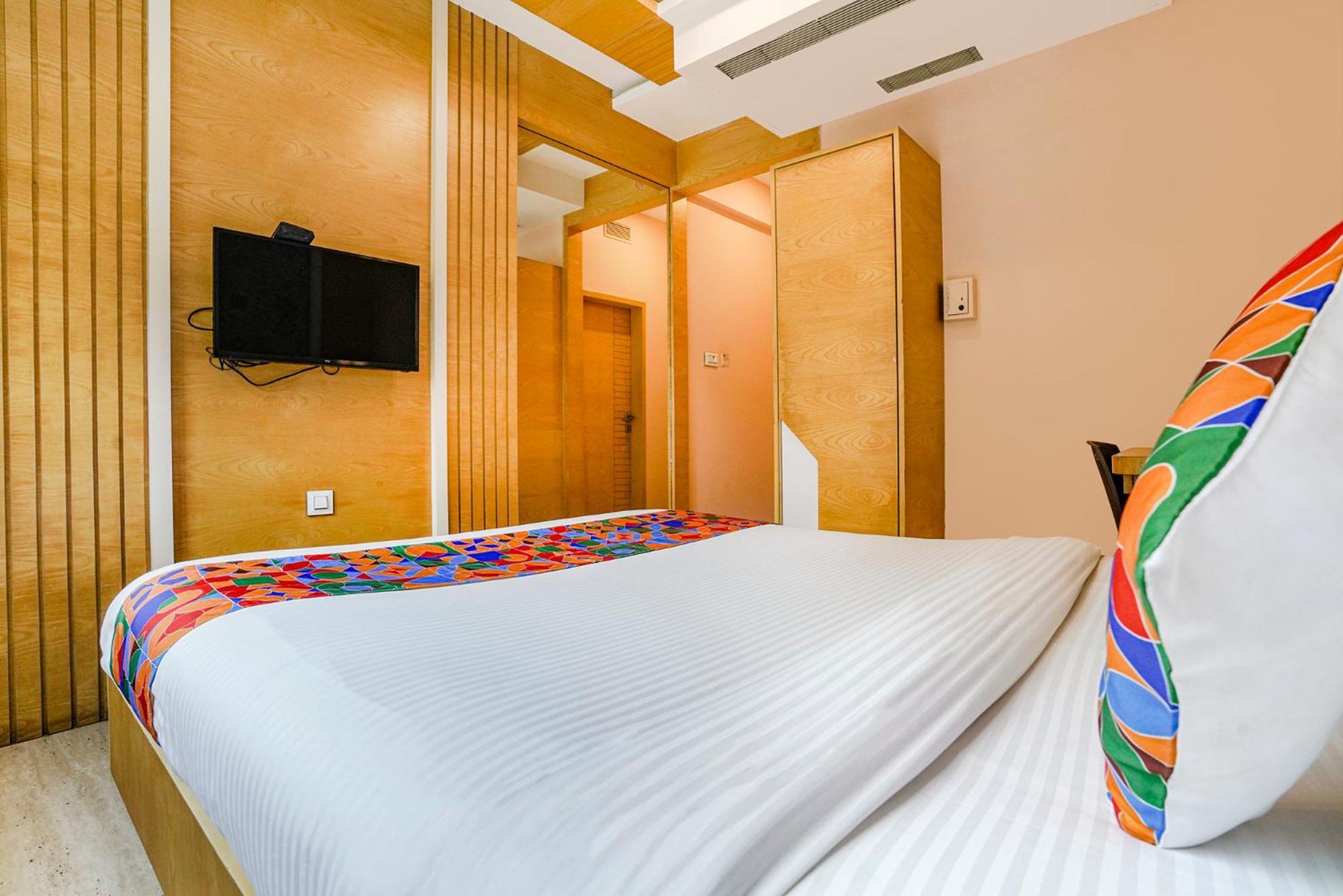 Fabhotel Neelkamal - Chembur Bombaim Exterior foto
